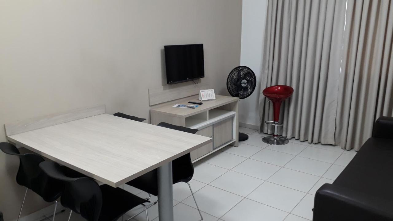Riviera Park Apartamentos e Flats Caldas Novas Bagian luar foto